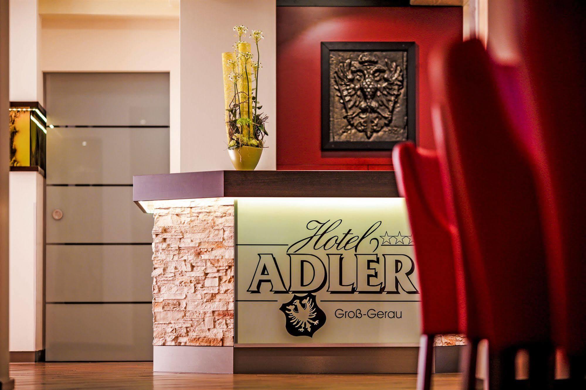 Adler Hotel & Restaurant Ґрос-Ґерау Екстер'єр фото